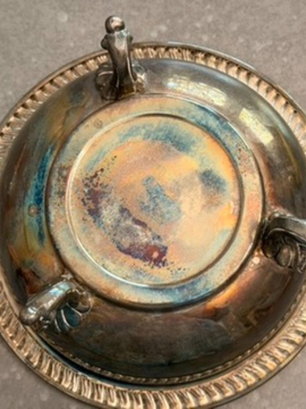 Vintage Silverplate Footed Serving Bowl / Candy Dish by WM Rogers Mfg. Co. – 10" - Picture 7 of 8